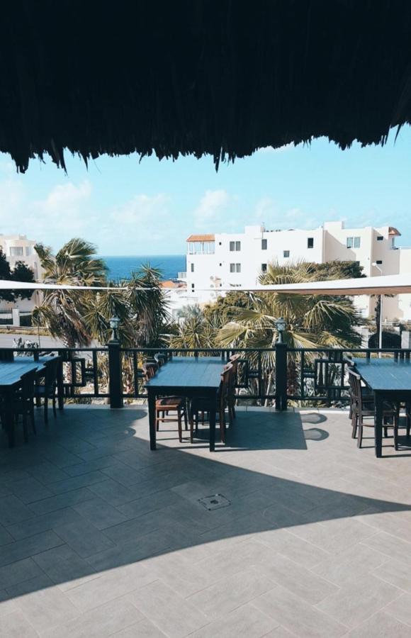 Hector Suites & Beach Hotel Curacao ภายนอก รูปภาพ